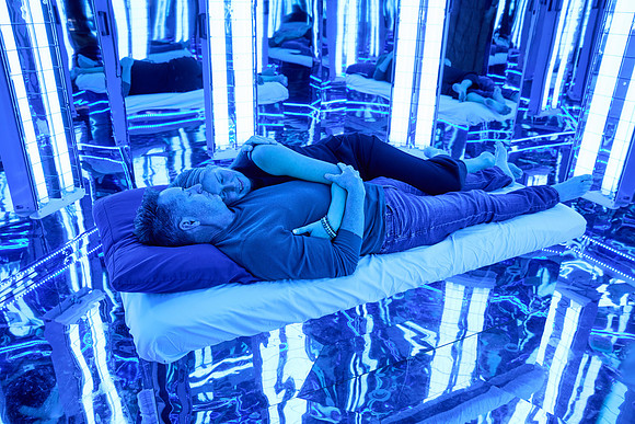20251019 Blueroom7768